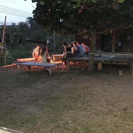 Sleepy Hut Pai Hotel Bagian luar foto