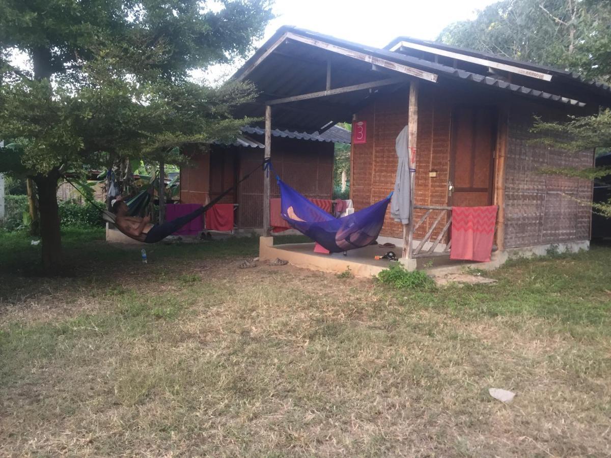 Sleepy Hut Pai Hotel Bagian luar foto