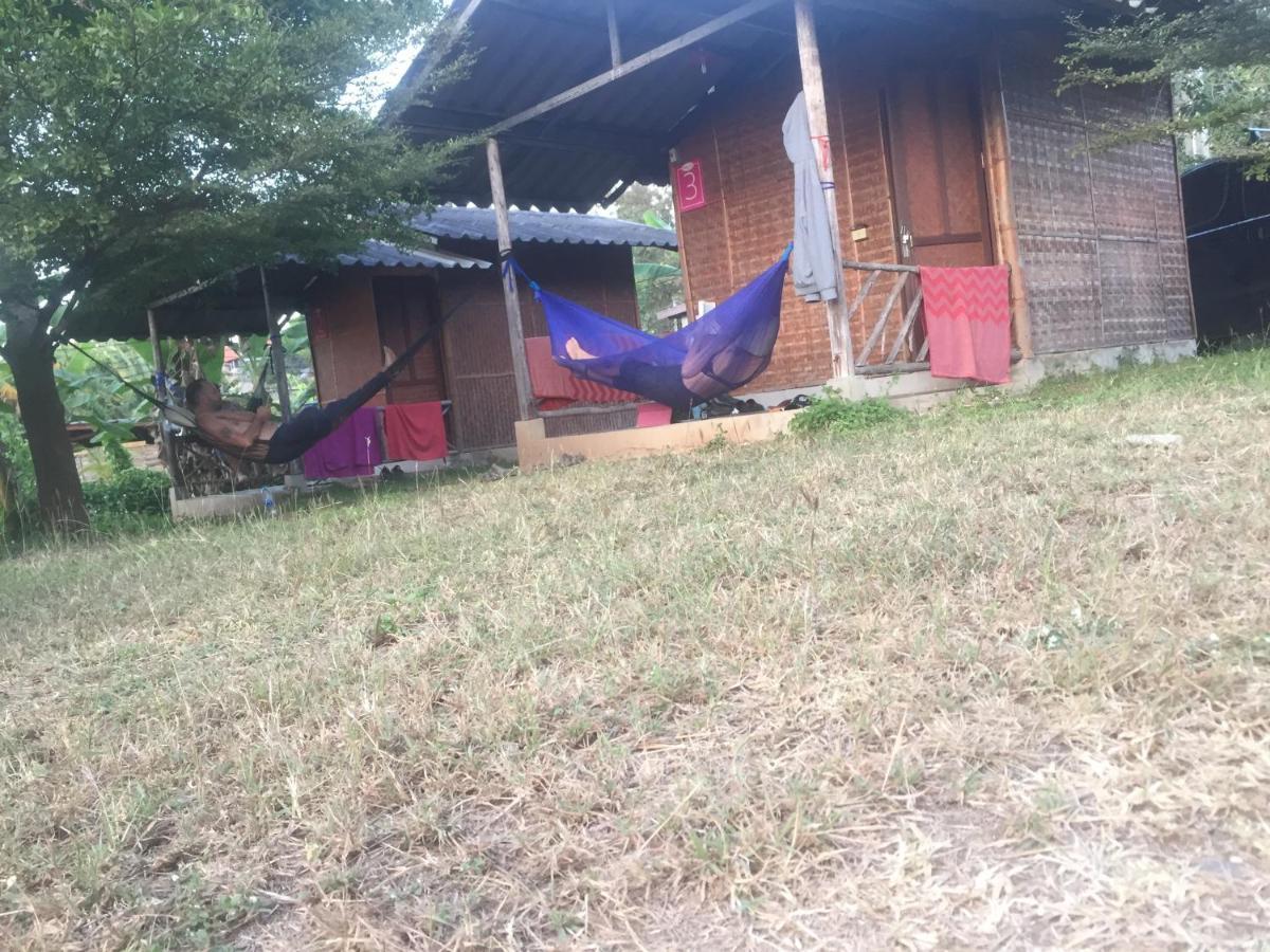Sleepy Hut Pai Hotel Bagian luar foto